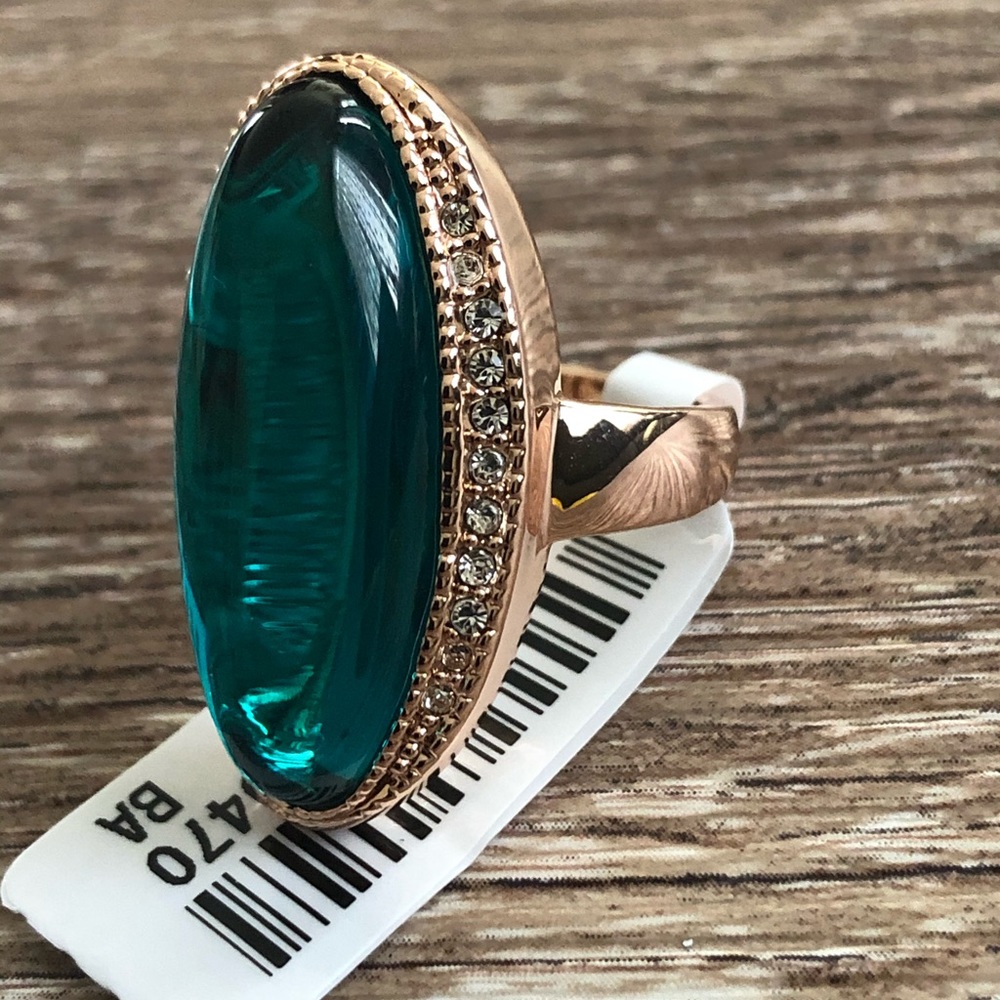 Ring - Picture 4 of 7